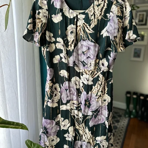 shoe color with green dress Trendy, Chic Women's Clothing Boutique Fore Collection Lavender Floral Cowl Neck Maxi Dress for Women, Size S Lane 201 main image 1